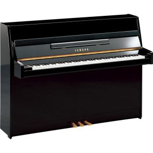 yamaha_pianoforte_verticale_B1