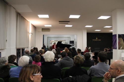 Emanuele Sartoris in concerto nello showroom di Piatino Pianoforti